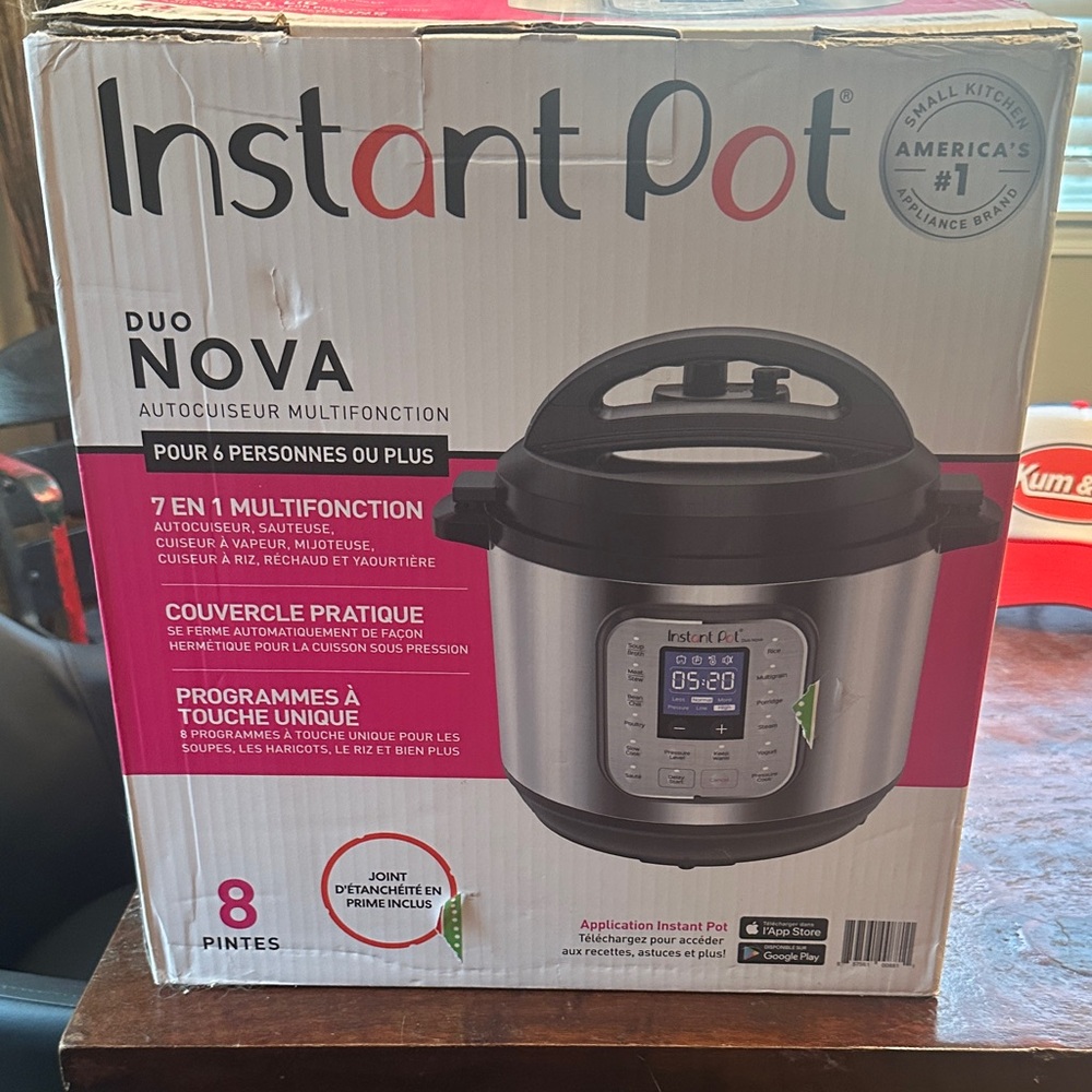 Duo Nova Black and Silver Multifunction Cooker Instant Pot